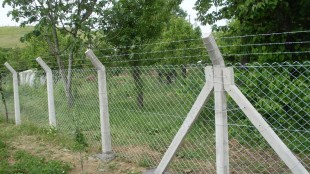 Beton Direkli Çitler